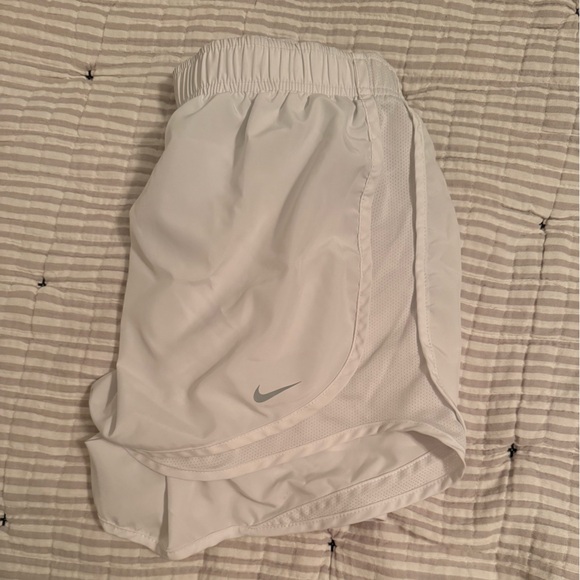 Nike White Athletic Shorts - Picture 1 of 1